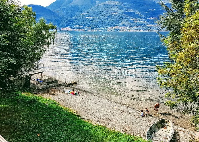 아파트 Al By Design